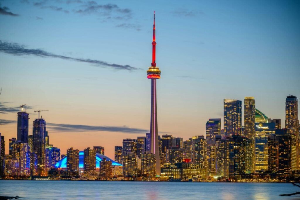 Rumo a Toronto: Tudo o que Você Precisa Saber para uma Viagem Incrível